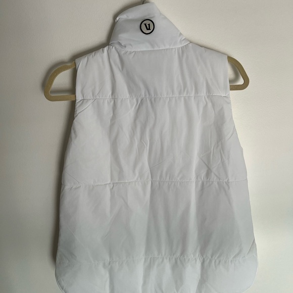 NWT - Vuori Canyon Insulated Vest - White Zip-Up Vest - Small - Picture 8 of 12